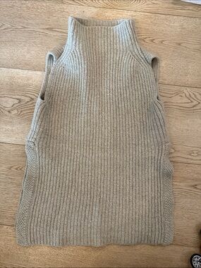 Wilfred Cream Ribbed Sleeveless Turtleneck Sweater